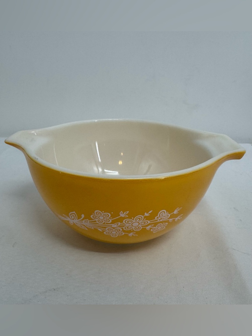 Pyrex Butterfly Gold Cinderella Bowl 750 ML For Oven & Microwave